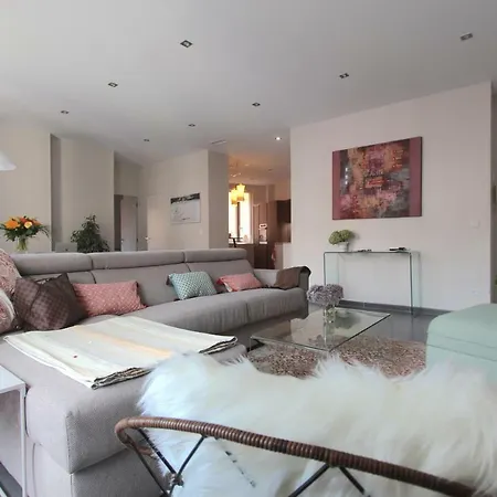 Luxurious 2bedrooms, Monte Carlo Train Station #28