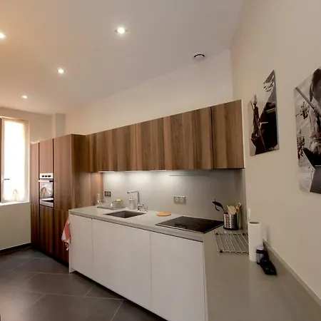 Luxurious 2bedrooms, Monte Carlo Train Station #28 Apartment Beausoleil